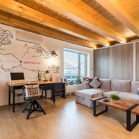 L&o - Laura Apartmán